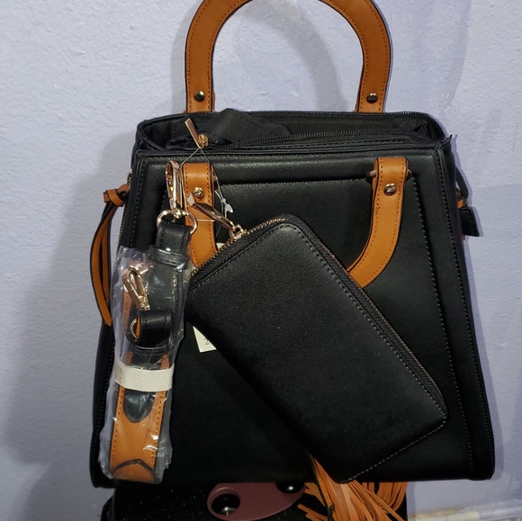 Black Faux Leather Handbag w/ wallet - Picture 2 of 4